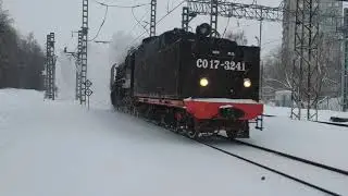 Dampflokomotive auf der Moskauer Eisenbahn am 12. Februar 2021