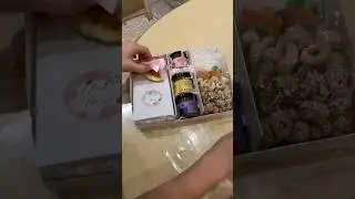 Лучший подарок 🎁 The best present 🎁 #подарок #presents #сладости #сюрприз #подарокдочке #праздники