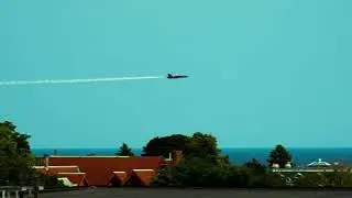 Milwaukee Air & Water Show - Blue Angels