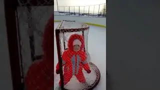 Когда я первый раз, встала на коньки в 5 лет😂🎄