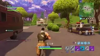 Playing Fortnite With First-Grade Brother!- Fortnite Gameplay