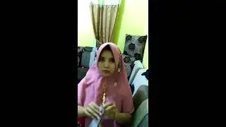 Mama Cantik LIVE Online jual berbagai macam bros model terbaru