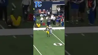 Aaron Rodgers' best throw ever?