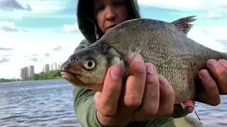 Не клюёт у всех кроме меня! Пробую новую прикормку в тверскую кормушку на леща!22.07.23