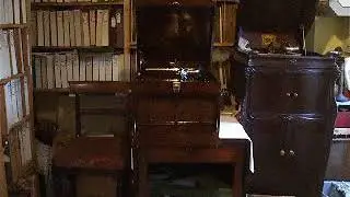 "Whispering" Sung by The Comedy Harmonists HMV B8274