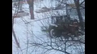 Снегоуборочная техника 23/03/2013 в 6:00 во дворах Киева