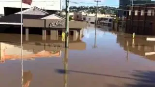 Brisbane Floods -13/01/2011 Milton Rd
