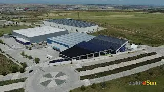 Cubierta Híbrida: Instalación Solar + Fotovoltaica Instalación Térmica para Bon AppEat
