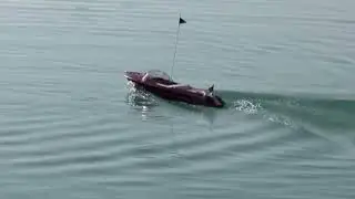 Motorówka Venezia motoryacht dwa silniki 45cm imitacja drewna