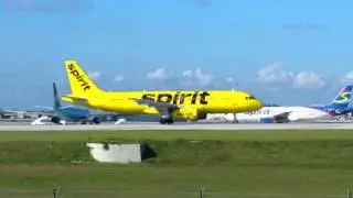 Spirit Airlines Airbus A320 Takeoff Fort Lauderdale-Hollywood Airport