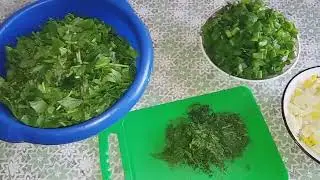 летний зелёный суп со щавелем