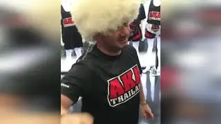 Михаил Галустян вызывает Хабиба на бой ( прикол)