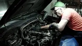 Mitsubishi Pajero Sport 6G72 engine: replacing the fuel filter and regulator valve cover gaskets