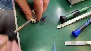 Замена батареи на видеорегистраторе Mio