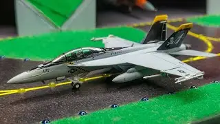 HOGAN WINGS 1/200 Scale Boeing F18 US NAVY Jolly Roger Diecast Model Unboxing and Review