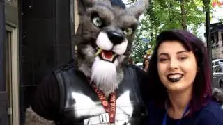 DRAGON CON VLOG 2016! We met a furry!