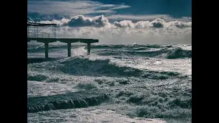 Дикарями на Чёрное море 2021...Ночные прогулки по кафе Ольгинки.Орбита..Осенний шторм...