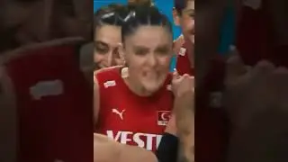 Zehra sayıyı alıyor Vargas sarılıyor👍    #zehragüneş #melissavargas #türkiye #keşfet #voleybol