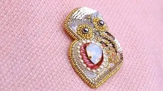 Tutorial for an owl brooch made of  beads, crystals, pearls and sequins