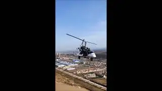 Трехместные автожиры в небе Китая