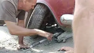 Будни автослесаря. Работа на выезде. Замена шаровой ИЖ Комби.