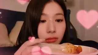 trying out Sana's favorite tteokbokki