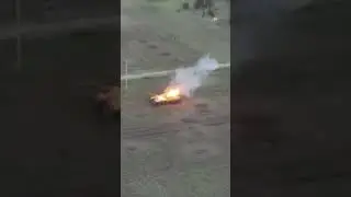 Уничтожение украинского танка Т-72 броском гранаты с квадракоптера
