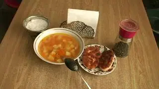 Суп со свиной тушёнкой.