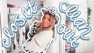 Clean Out My Closet With Me!! *2020*