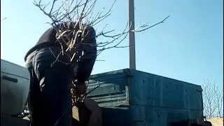 Самодельный щепорез. ВНИМАНИЕ  на 6:40 минуте сделайте громкость видео ниже. входящий звонок.Часть 2