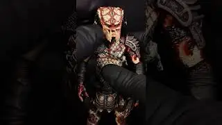Оригинальная фигурка Хищник Снейк. Харизма и узкие зрачки. Original Snake Predator figure NECA.