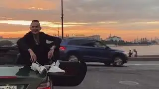 Просто два мальчика, которые увели мир