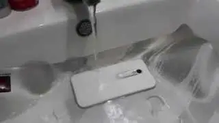 Motorola Moto G 2015 Water Resistance Test