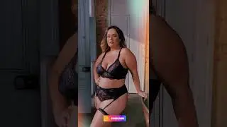 Joyce Confidently Models Her Plus Size Nightwear