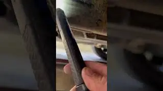 Land Rover Discovery 3 VIN Number location