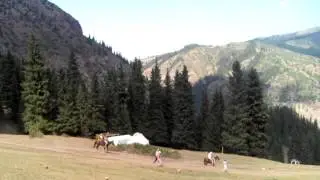 Подъем к водопаду «Девичьи косы», Киргизия