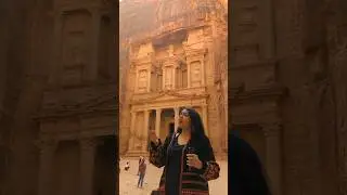 #jordan #petra #travel #sevenwondersoftheworld #love #coupleswhotravel #couplemoments