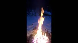 Красивое пламя с первой спички.