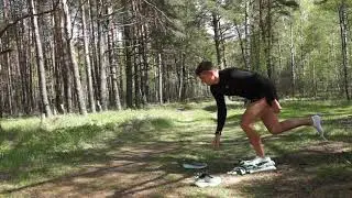 Приседания к предметам