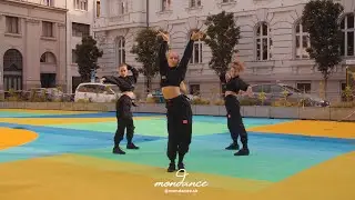 Voguing in Bratislava | Komenského námestie | mondance