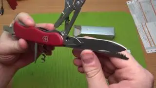 FOLDING KNIFE VICTORINOX HERCULES 0.8543 FAKE OR NOT HELP!!!