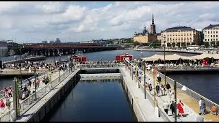 Invigningen av vattentorget