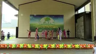 "Акробаты на скакалке" МБУ ДО "ДДТ" цирковая студия "Парадокс"