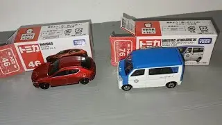 Diecast Tomica Mazda 3 and Daihatsu Hijet JAF