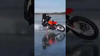 Мотогонки по льду.