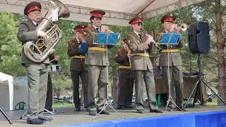 песня "Три танкиста" - военный духовой оркестр