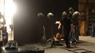 Flying shoes, balloons, small explosions and sheep.