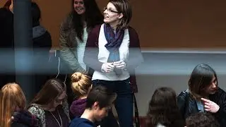 Ruf Beruf Berufung | Berufe der Kirche | Religionslehrerin Eva-Maria Oettinger - SINNSUCHE