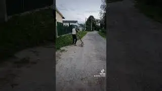 Дед чуть не размотался на самокате#2024 #мстиславль #юмор #music