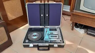 A 1972 SANYO G2615N ATTACHE CASE MUSIC CENTER!